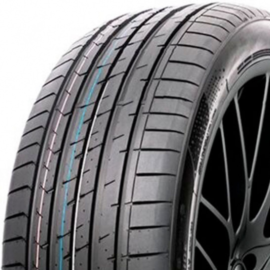 Royal Black Royal Explorer II 215/45 R 18 93Y