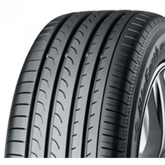 Yokohama BluEarth RV-02 245/40 R 20 99W Yokohama BluEarth RV-02 245/40 R 20 99W
